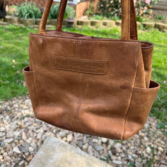 Women's Tan Leather Tote Shoulder Bag - Picture 2 of 12
